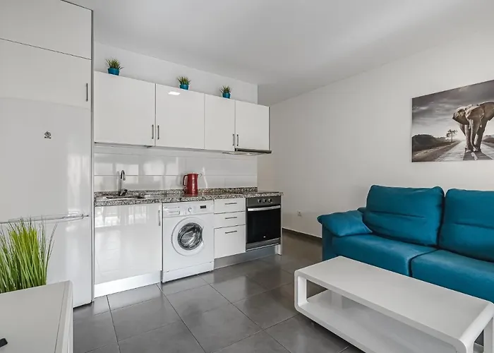 Aircon River Style Pool In 200m Mareverde *